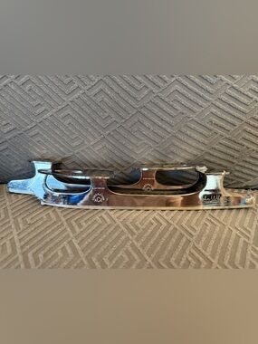 John Wilson Coronation Ace Ice Standard Figure Skating Blades 9" England Made